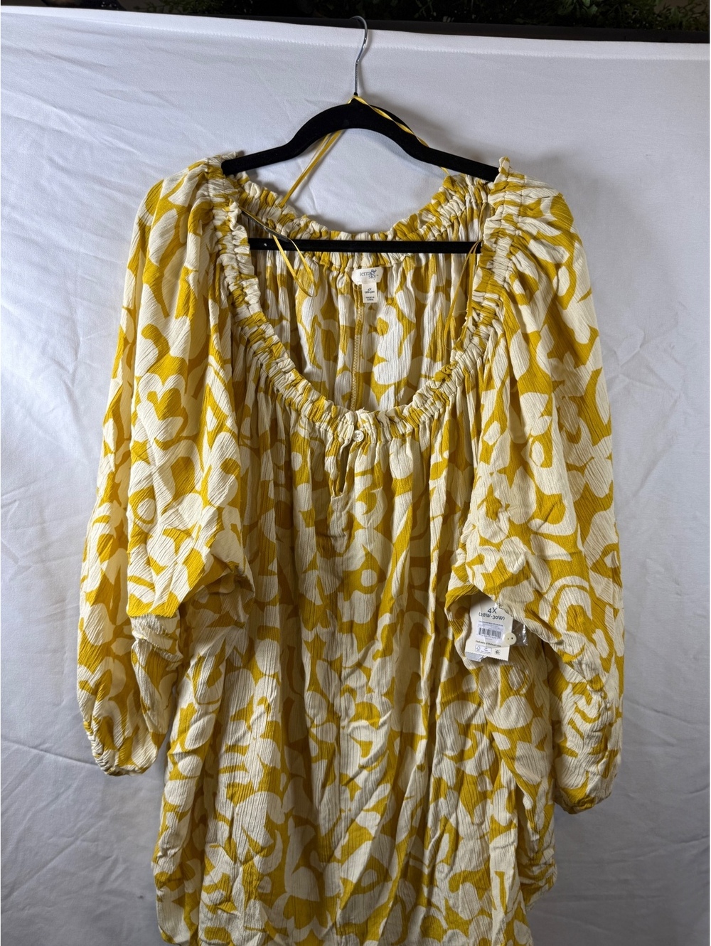 Terra & Sky Women's 4X Yellow and White Floral Blouse